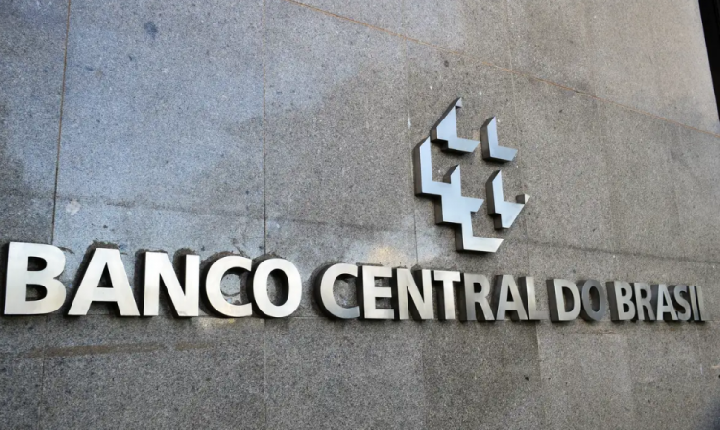 BC decreta liquidação do Banco Pleno; dono é investigado no caso Master
